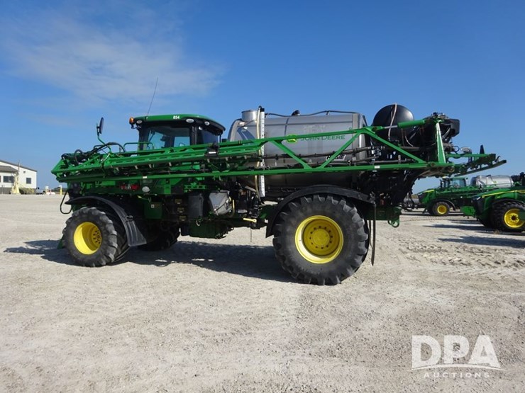 2020-john-deere-f4365-image-39