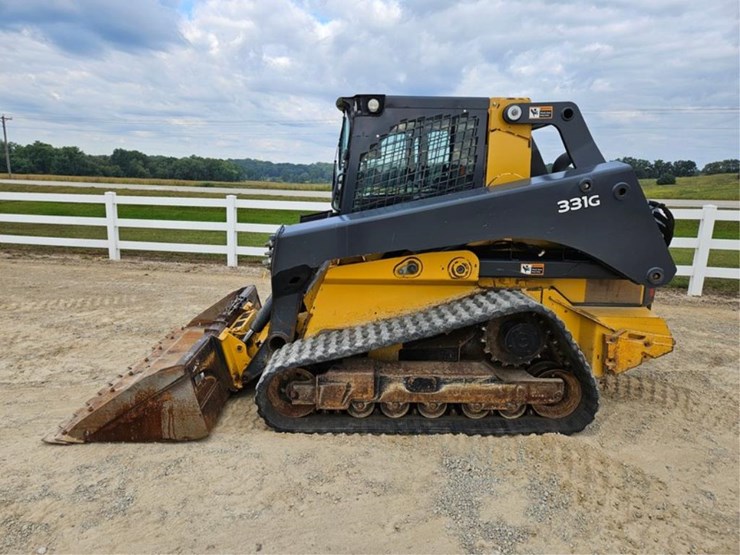 deere-331g-image-2