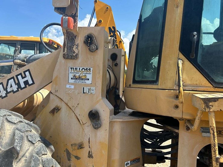 john-deere-444h-image-12