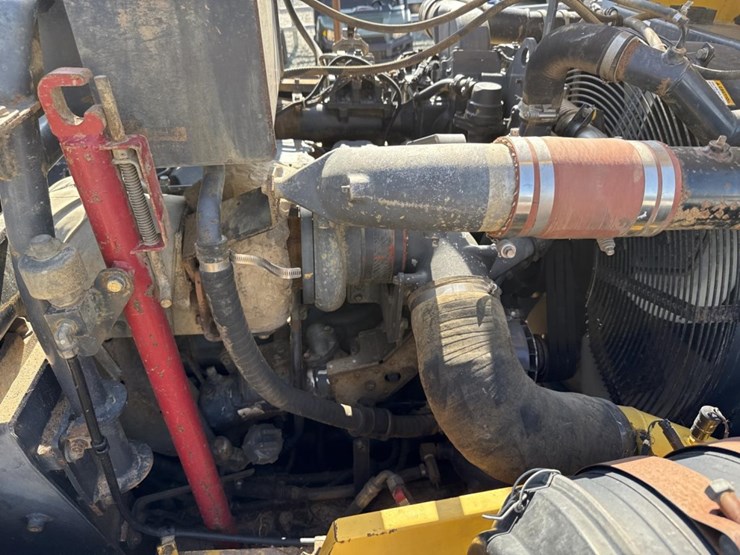 komatsu-hm400-2-image-21
