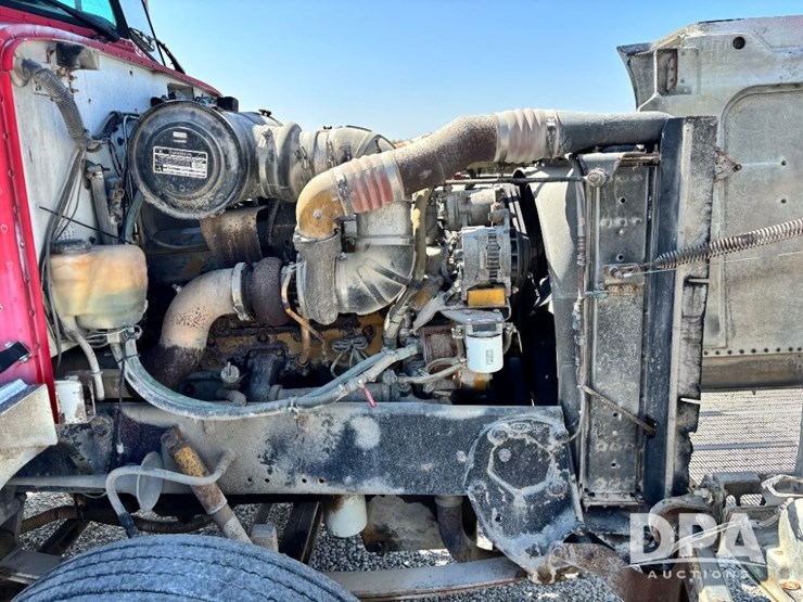 1993-peterbilt-377-image-68