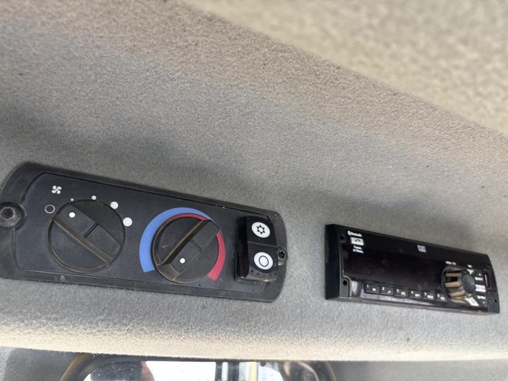 2018-caterpillar-d6t-lgp-image-48