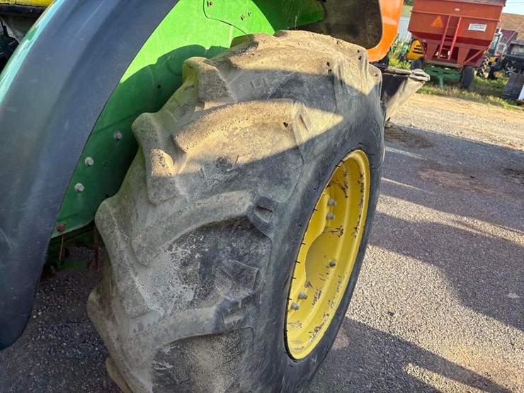 2020-john-deere-5065e-image-11