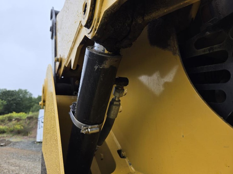 caterpillar-257b3-image-23