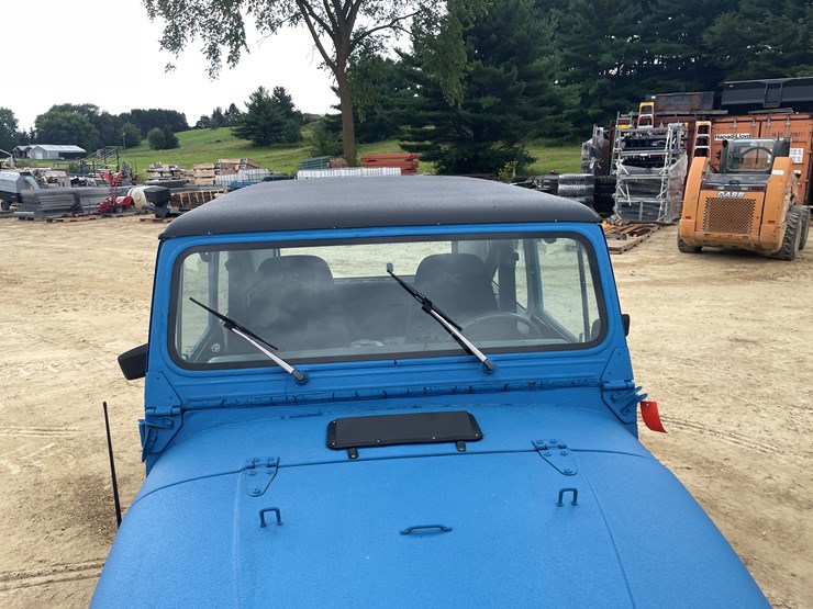 1990-jeep-wrangler-image-14