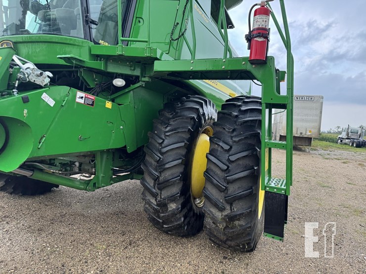 2006-john-deere-9760-sts-image-23