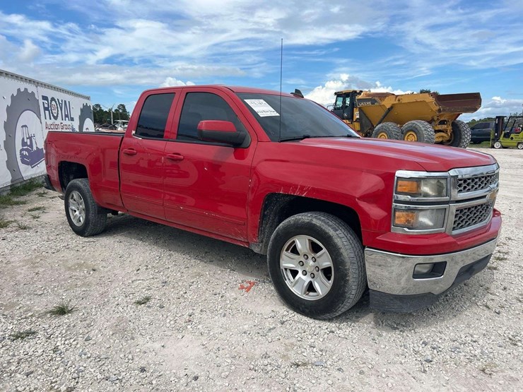 2015-chevrolet-silverado-1500-image-2