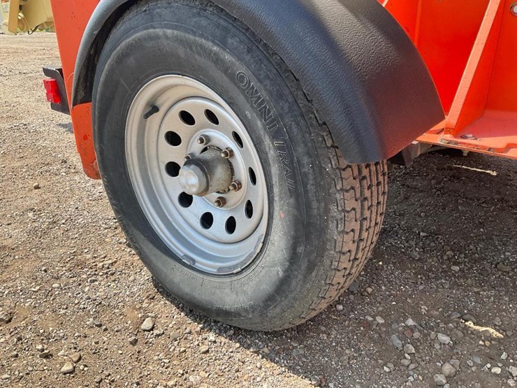 2012-jlg-t500j-image-9
