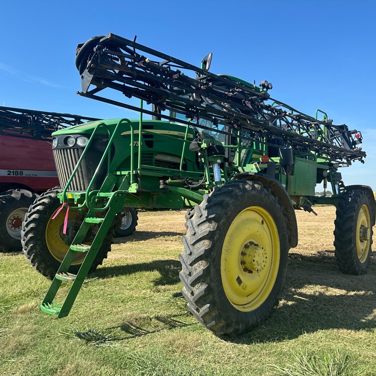 2011 JOHN DEERE 4730