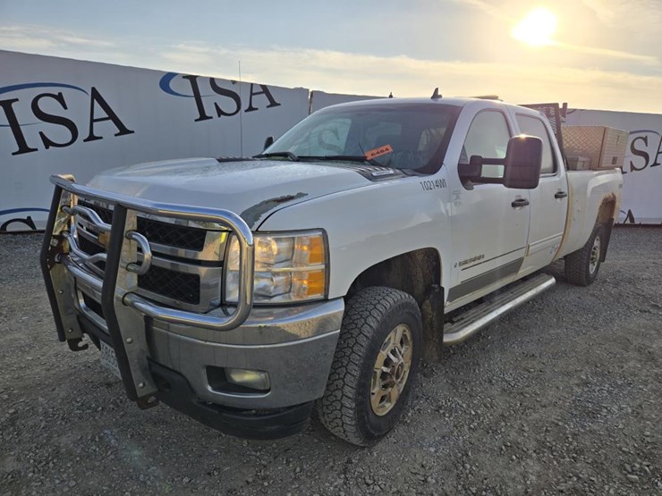 2012-chevrolet-silverado-2500-image-1