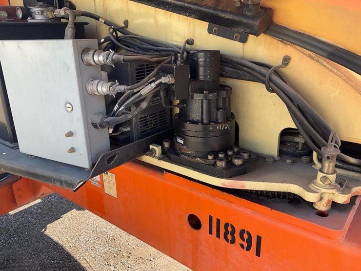 2004-jlg-m600jp-image-27
