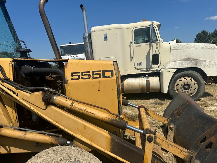 ford-555d-image-44
