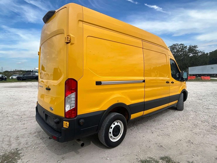 2020-ford-transit-image-3
