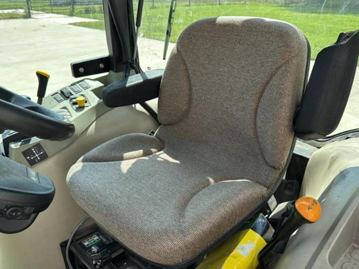 2007-john-deere-3520-image-36