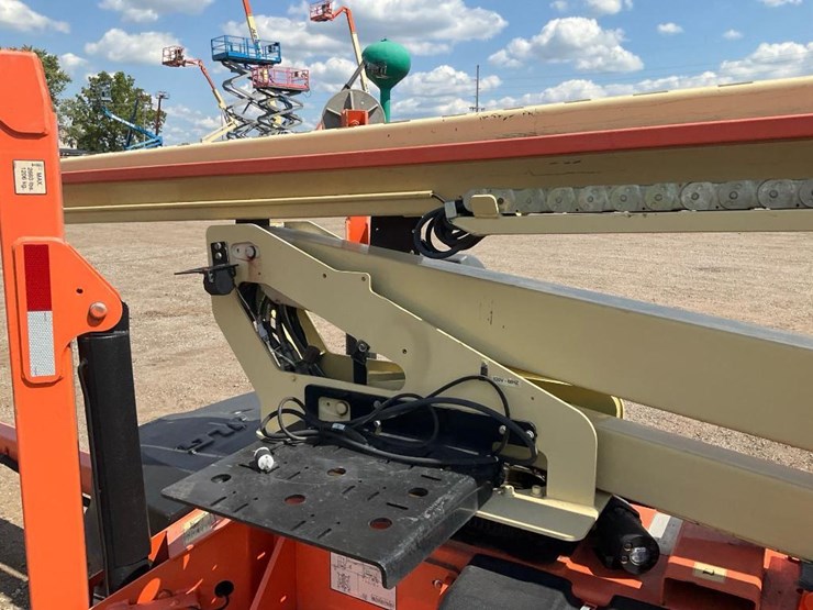 2012-jlg-t500j-image-15