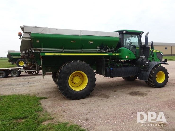 2019-john-deere-f4365-image-21