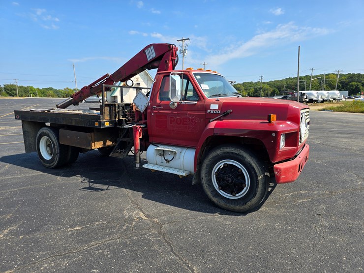 1990-ford-f800-image-31