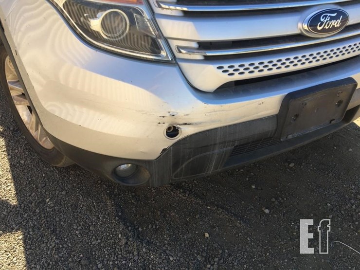 2013-ford-explorer-xlt-image-16