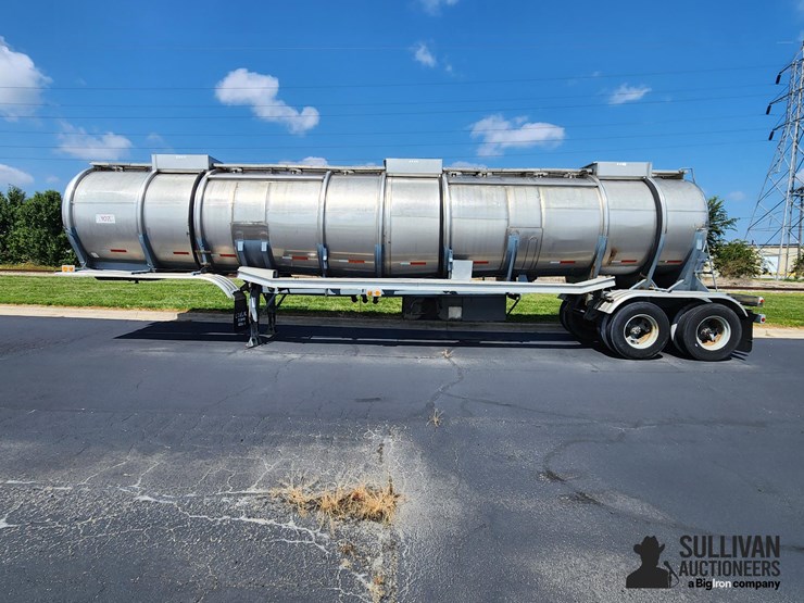 1968-fruehauf-tanker-image-8