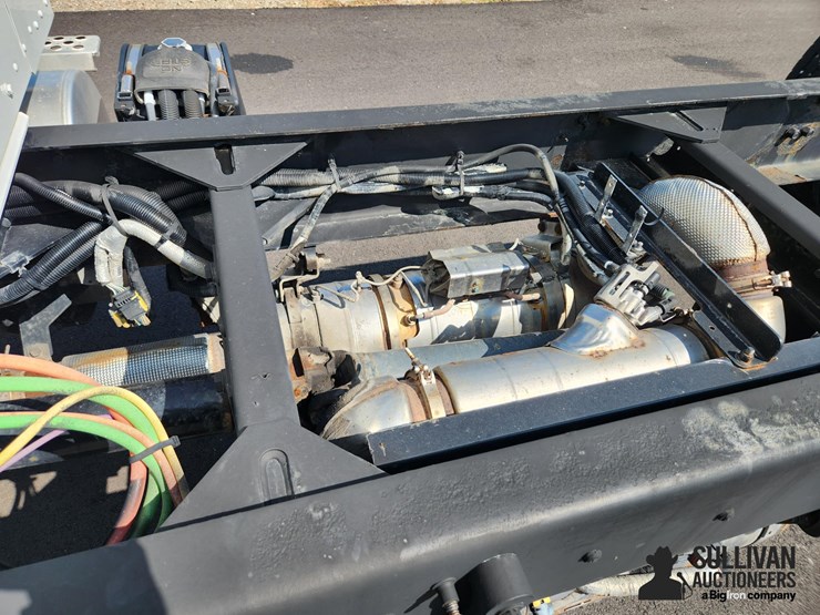 2014-kenworth-t270-image-12
