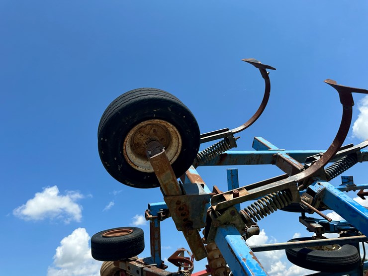 #32187-•-tiger-mate-26'-field-cultivator-image-9