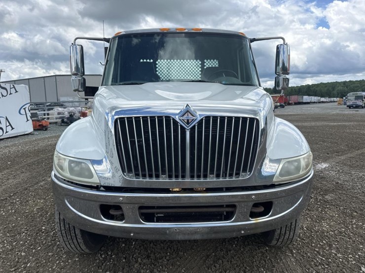 2005-international-durastar-4200-image-8
