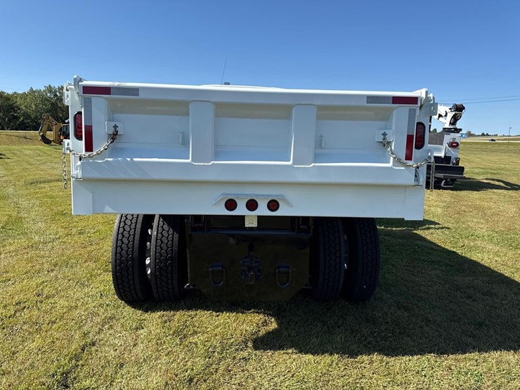 2021-kenworth-t370-image-4