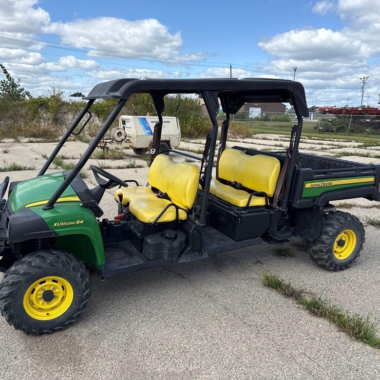 2018 JOHN DEERE GATOR