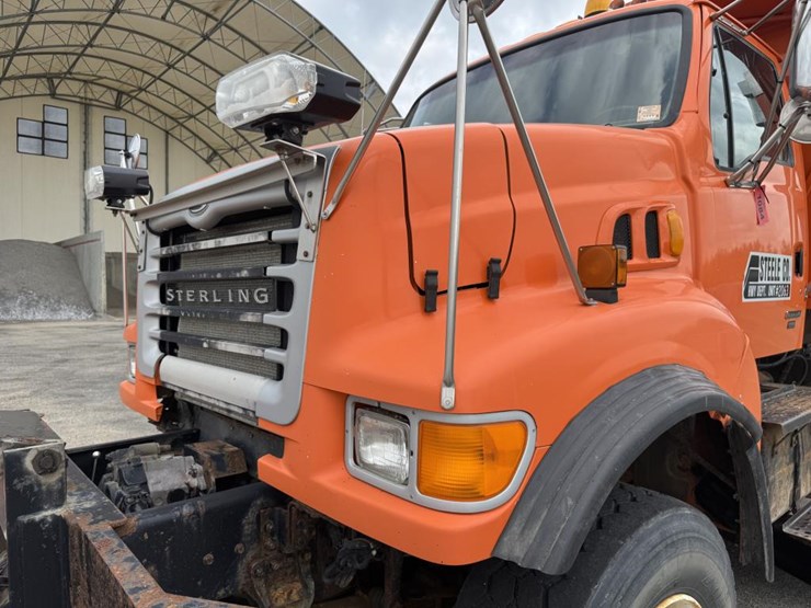 #1084-•-2006-sterling-tandem-axle-patrol-truck-image-10
