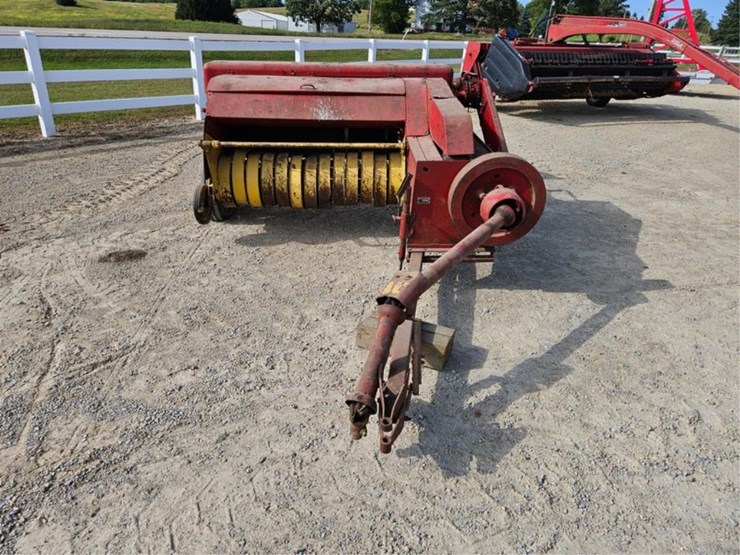 new-holland-68-image-8