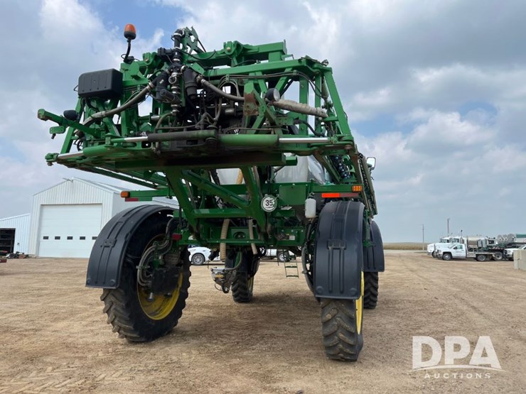 2018-john-deere-r4045-image-13