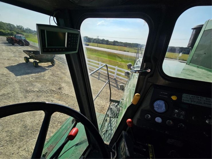 john-deere-7720-titan-ii-image-45