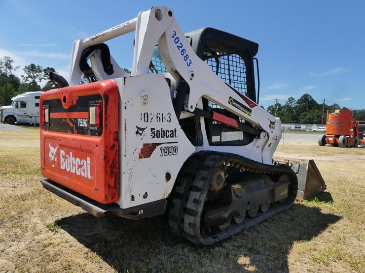 2018-bobcat-t590-image-3