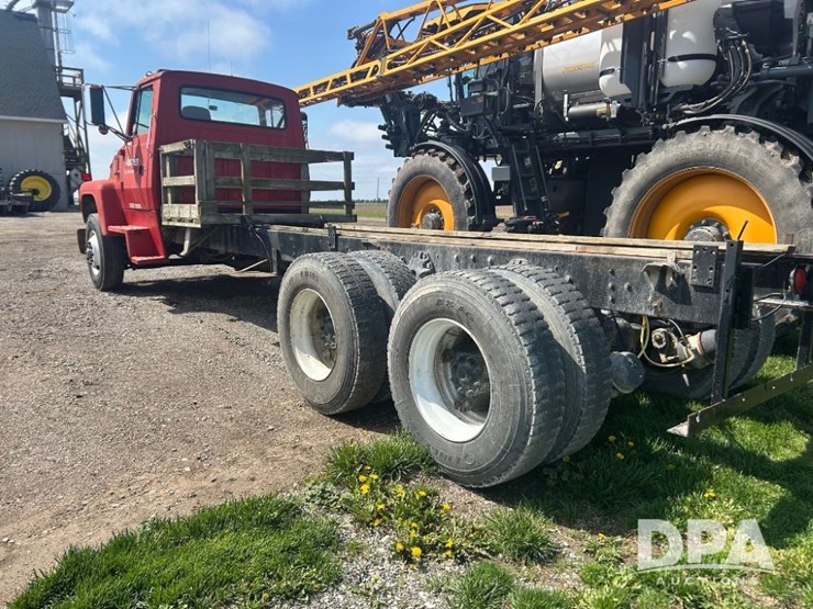 1992-ford-l8000-image-3