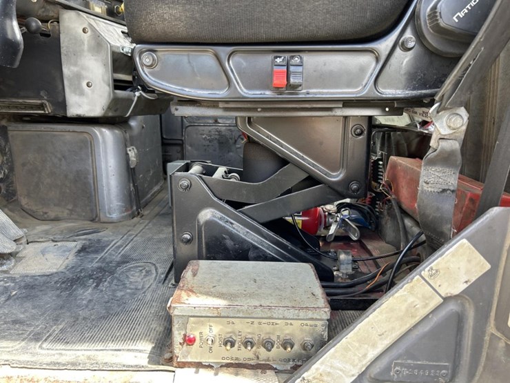 1994-mack-dm688s-image-50