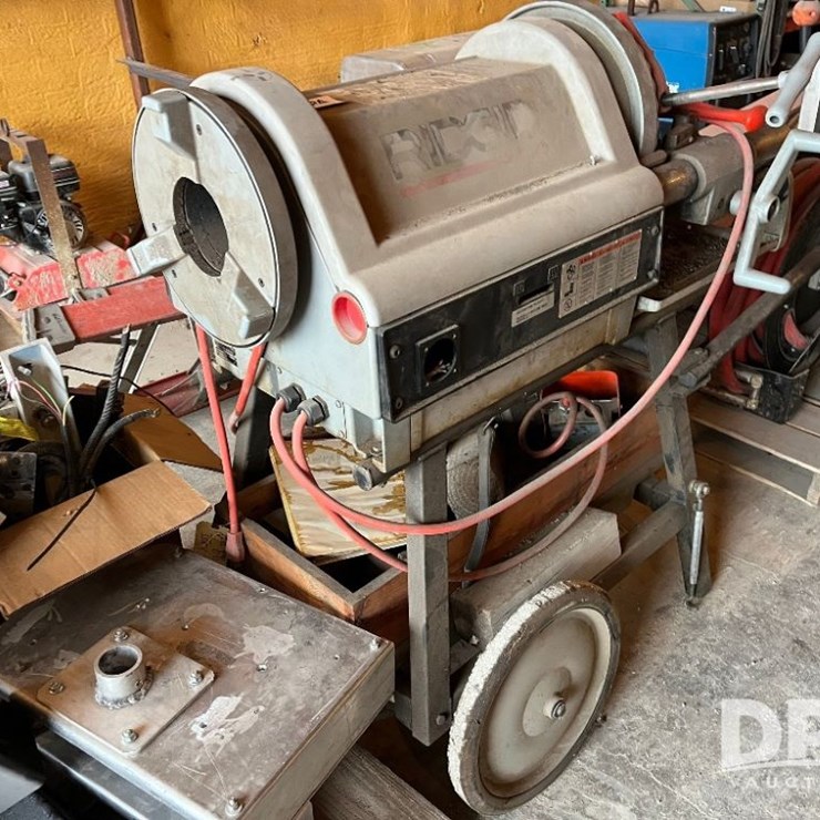 Ridgid Threading Machine (JN2974)