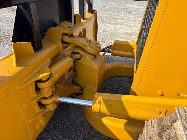 deere-550g-lt-image-13