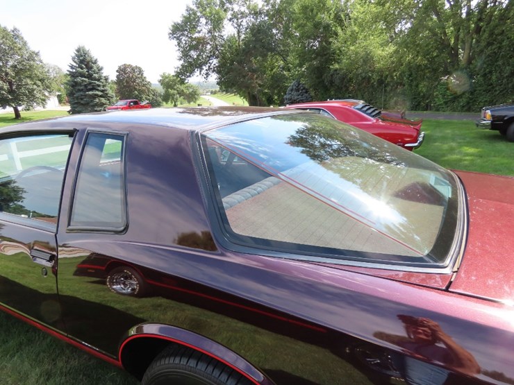 1987-chevrolet-monte-carlo-ss-aero-coupe-image-10