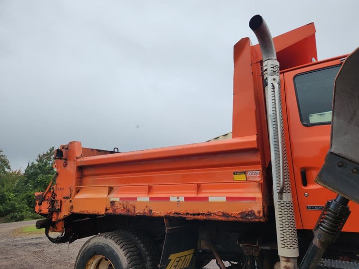 #1648-•-sterling-single-axle-patrol-truck-image-31