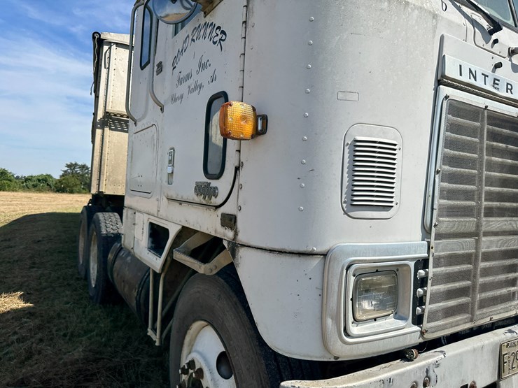 #32159-•-1984-international-co9670-sleeper-truck-tractor-vin:-1hsrdjwr0ehb13117-image-33