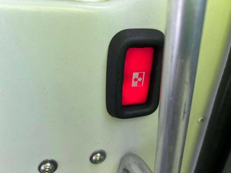 2021-mercedes-benz-sprinter-4500-image-48