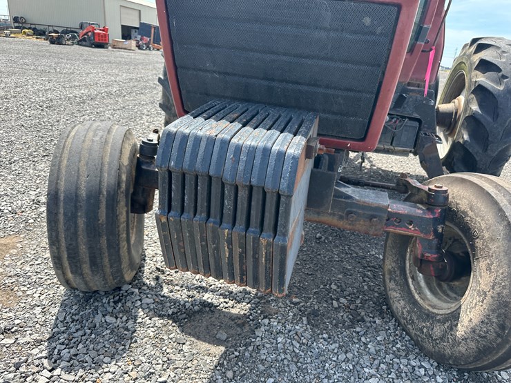 #32184-•-inop-case-international-7140-tractor-image-28