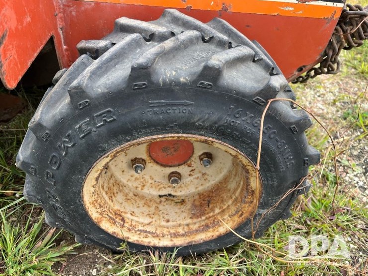 ditch-witch-c99-image-12
