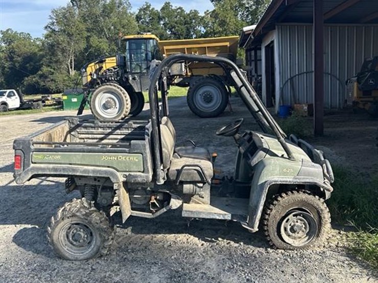 john-deere-gator-image-2