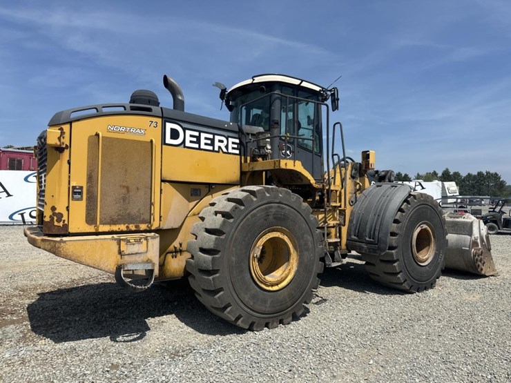 2014-deere-824k-image-5