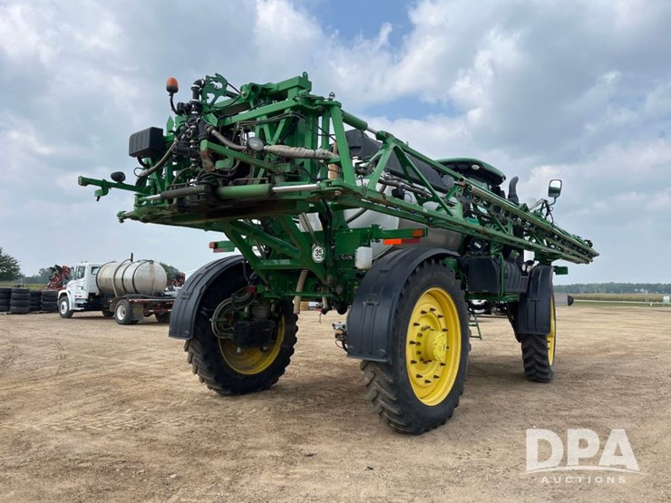 2018-john-deere-r4045-image-12