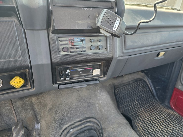 1990-ford-f800-image-65