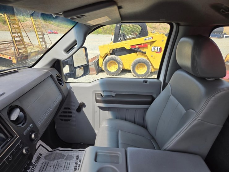 2014-ford-f450-image-46