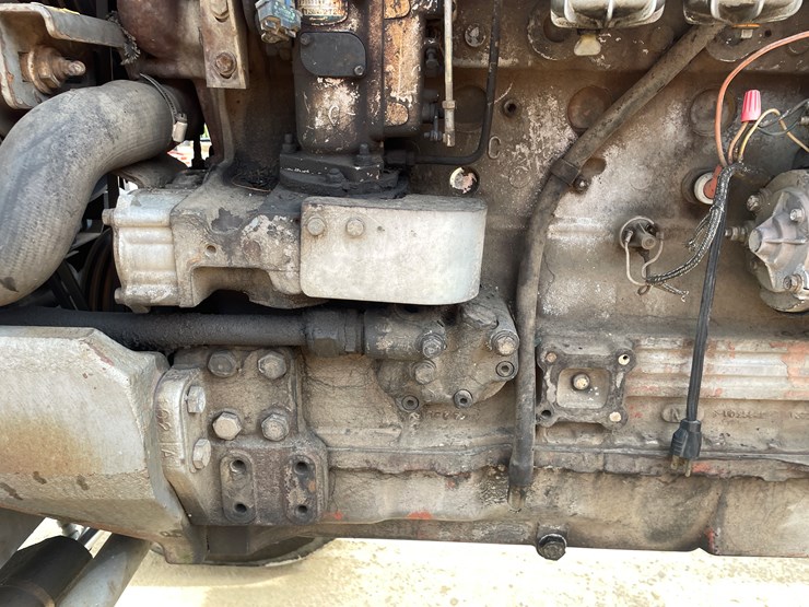 massey-ferguson-2705-image-25