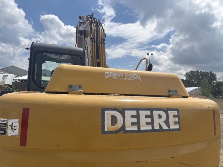 2006-deere-160c-lc-image-8